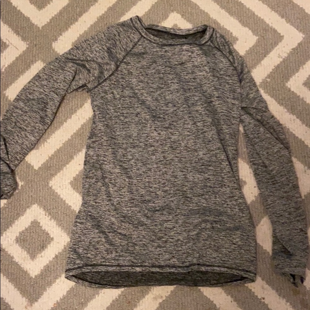 Women’s long sleeve workout top